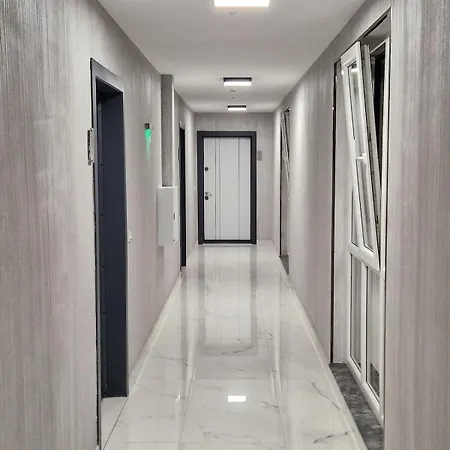 Apartment Emilia Romana Boutique - Quiet Modern Luxury Sunny Slantschew brjag