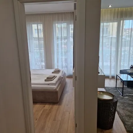 Apartment Emilia Romana Boutique - Quiet Modern Luxury Sunny Slantschew brjag